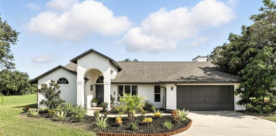House in Malabar, Florida 3 bedrooms, 176.42 sq.m. № 1827309