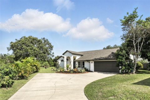 House in Malabar, Florida 3 bedrooms, 176.42 sq.m. № 1827309 - photo 2
