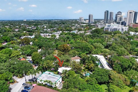 Propiedad comercial en venta en Fort Lauderdale, Florida № 2090424 - foto 2