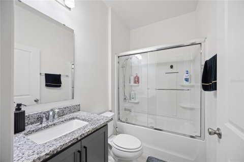 Villa ou maison à vendre à Davenport, Floride: 5 chambres, 238.39 m2 № 2416819 - photo 9
