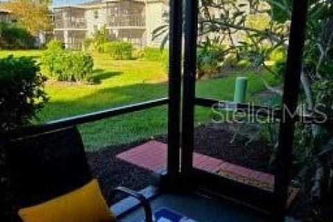 Condo in Largo, Florida, 2 bedrooms  № 2150106 - photo 15