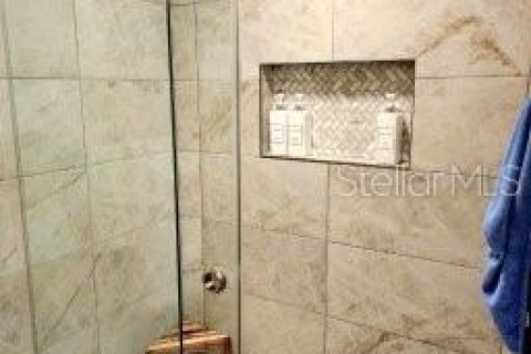Condo in Largo, Florida, 2 bedrooms  № 2150106 - photo 12
