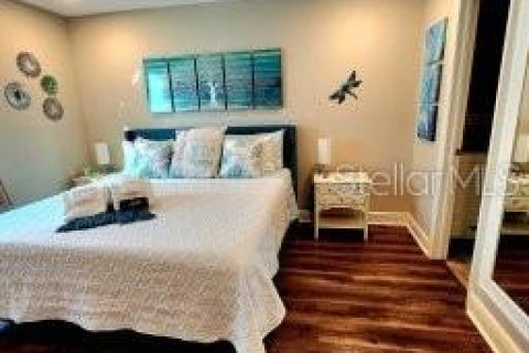 Condo in Largo, Florida, 2 bedrooms  № 2150106 - photo 8