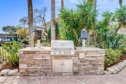 Condo in Largo, Florida, 2 bedrooms  № 2150106 - photo 16