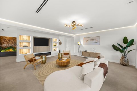 House in Miami, Florida 3 bedrooms, 196.21 sq.m. № 1976948 - photo 10