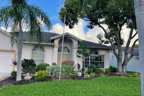 Casa en Palm Harbor, Florida 4 dormitorios, 195.84 m2 № 2294593