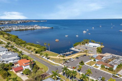 Villa ou maison à vendre à Punta Gorda, Floride: 3 chambres, 135.27 m2 № 1884672 - photo 6