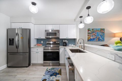 Condominio en venta en Clearwater, Florida, 2 dormitorios, 93.55 m2 № 1677756 - foto 8