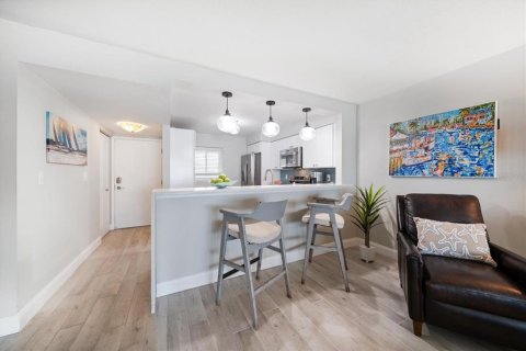 Condominio en venta en Clearwater, Florida, 2 dormitorios, 93.55 m2 № 1677756 - foto 6