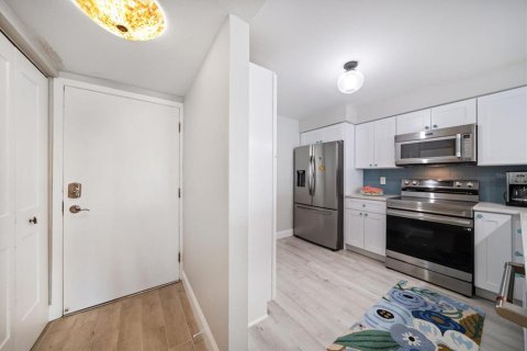 Condominio en venta en Clearwater, Florida, 2 dormitorios, 93.55 m2 № 1677756 - foto 7