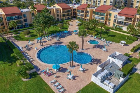 Condominio en venta en Clearwater, Florida, 2 dormitorios, 93.55 m2 № 1677756 - foto 27
