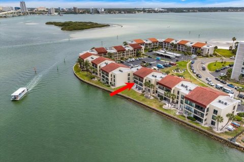 Купить кондоминиум в Клируотер, Флорида 4 комнаты, 93.55м2, № 1677756 - фото 1