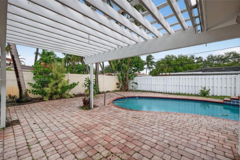 Casa en alquiler en Fort Lauderdale, Florida, 3 dormitorios, 159.79 m2 № 1898238 - foto 29