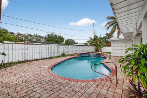 Casa en alquiler en Fort Lauderdale, Florida, 3 dormitorios, 159.79 m2 № 1898238 - foto 28