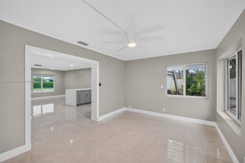 Casa en alquiler en Fort Lauderdale, Florida, 3 dormitorios, 159.79 m2 № 1898238 - foto 15