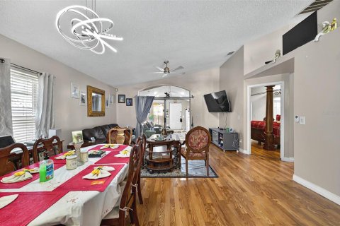 Casa en venta en Orlando, Florida, 3 dormitorios, 129.69 m2 № 1626188 - foto 2