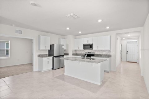 House in New Smyrna Beach, Florida 3 bedrooms, 150.32 sq.m. № 1737261 - photo 16