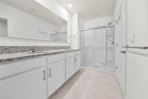 House in New Smyrna Beach, Florida 3 bedrooms, 150.32 sq.m. № 1737261 - photo 6