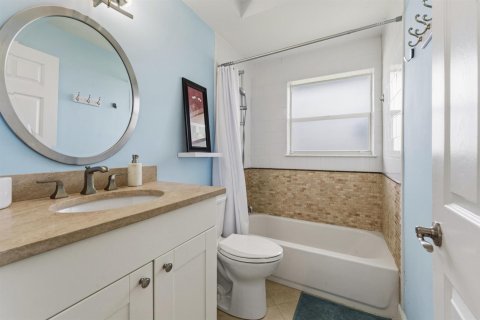 Casa en venta en Riviera Beach, Florida, 3 dormitorios, 140.93 m2 № 2146909 - foto 17