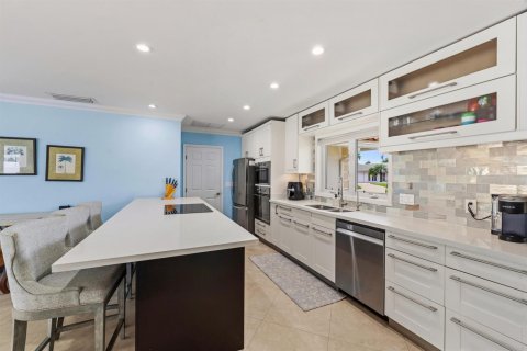 Casa en venta en Riviera Beach, Florida, 3 dormitorios, 140.93 m2 № 2146909 - foto 3