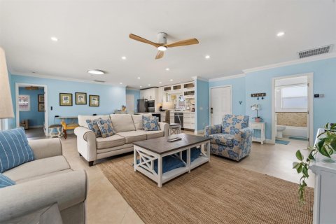 Casa en venta en Riviera Beach, Florida, 3 dormitorios, 140.93 m2 № 2146909 - foto 7