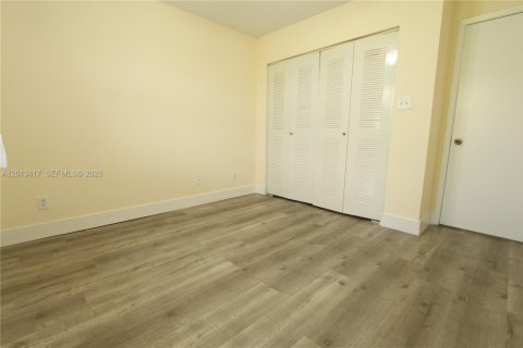 Condominio en alquiler en Coral Springs, Florida, 3 dormitorios, 121.24 m2 № 2075770 - foto 17