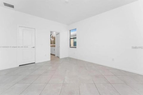 Villa ou maison à louer à Port Charlotte, Floride: 3 chambres, 157.19 m2 № 2112530 - photo 16