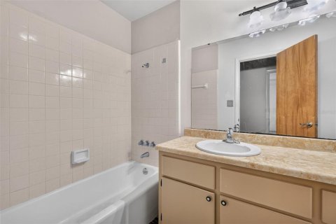 Купить виллу или дом в Юстис, Флорида 9 комнат, 185.99м2, № 2323262 - фото 23