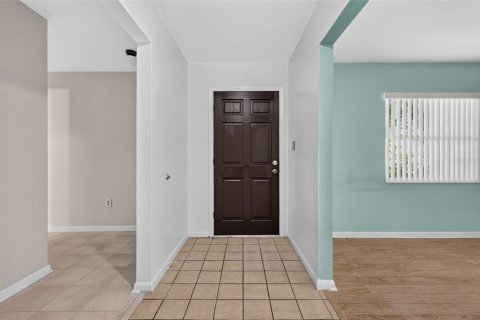 Купить виллу или дом в Юстис, Флорида 9 комнат, 185.99м2, № 2323262 - фото 5