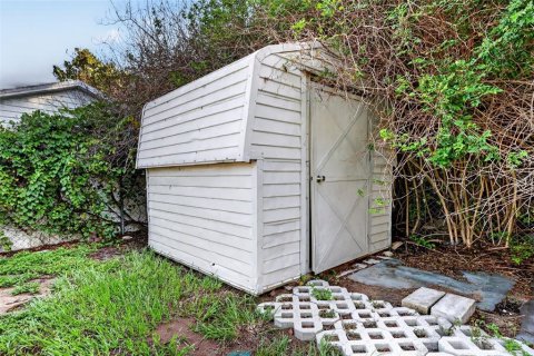 Купить виллу или дом в Юстис, Флорида 9 комнат, 185.99м2, № 2323262 - фото 28