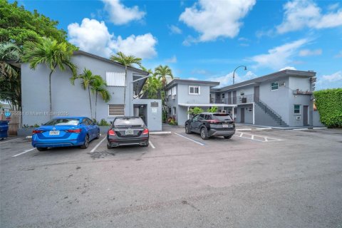 Hotel in Hialeah, Florida № 1959082 - photo 21