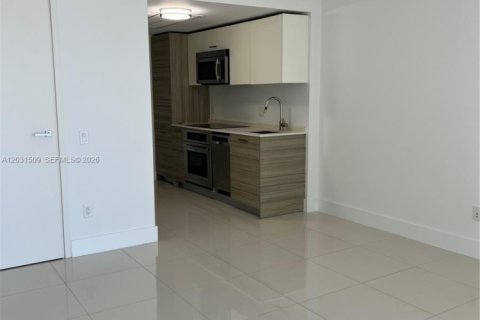 Condo in Miami, Florida  № 2077951 - photo 5