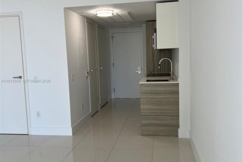 Condo in Miami, Florida  № 2077951 - photo 6