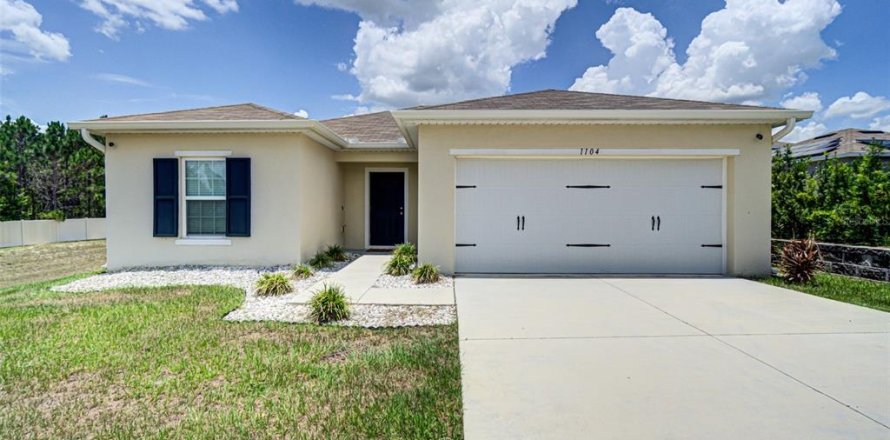 House in Haines City, Florida 3 bedrooms, 120.03 sq.m. № 2231640