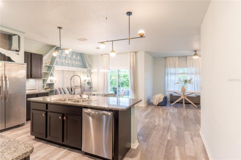 Villa ou maison à vendre à Gainesville, Floride: 4 chambres, 164.25 m2 № 2413843 - photo 4