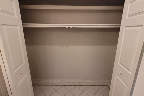 Apartamento en alquiler en Gainesville, Florida, 1 dormitorio, 58.44 m2 № 1907237 - foto 10