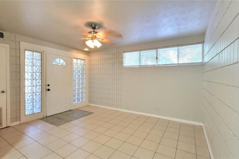 Apartamento en alquiler en Gainesville, Florida, 1 dormitorio, 58.44 m2 № 1907237 - foto 6