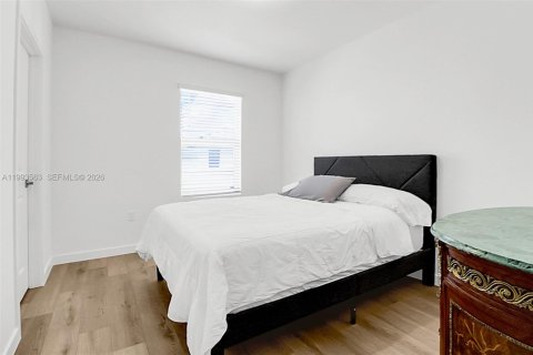 Casa en venta en Homestead, Florida, 4 dormitorios, 198.63 m2 № 2055417 - foto 17