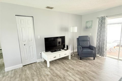 Copropriété à louer à Saint Petersburg, Floride: 1 chambre, 68.28 m2 № 2147955 - photo 5