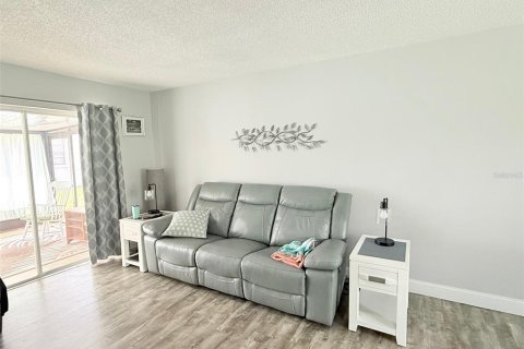 Copropriété à louer à Saint Petersburg, Floride: 1 chambre, 68.28 m2 № 2147955 - photo 3