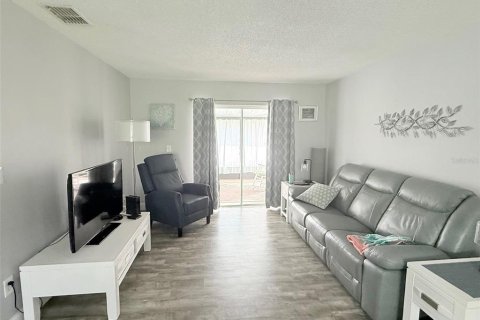 Copropriété à louer à Saint Petersburg, Floride: 1 chambre, 68.28 m2 № 2147955 - photo 2