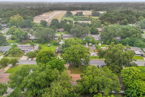 House in Apopka, Florida 4 bedrooms, 157 sq.m. № 1833487 - photo 26