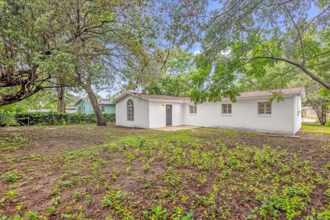 House in Apopka, Florida 4 bedrooms, 157 sq.m. № 1833487 - photo 23