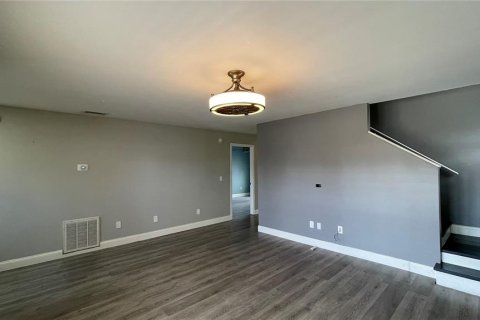 Villa ou maison à louer à Davenport, Floride: 4 chambres, 129.69 m2 № 2106674 - photo 7