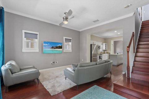 House in Tampa, Florida 2 bedrooms, 130.81 sq.m. № 1781301 - photo 3