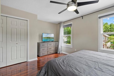 House in Tampa, Florida 2 bedrooms, 130.81 sq.m. № 1781301 - photo 21