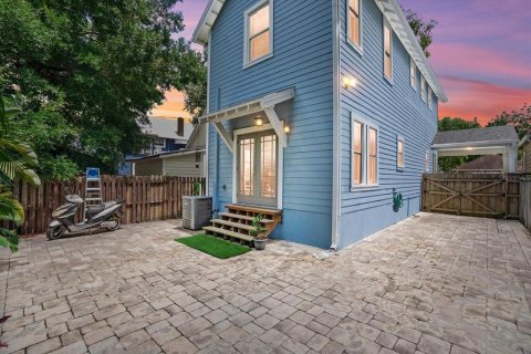 House in Tampa, Florida 2 bedrooms, 130.81 sq.m. № 1781301 - photo 25