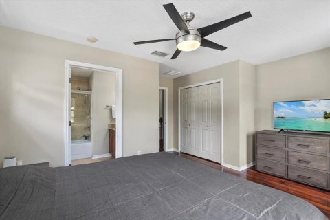 House in Tampa, Florida 2 bedrooms, 130.81 sq.m. № 1781301 - photo 22