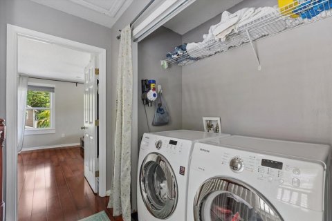 House in Tampa, Florida 2 bedrooms, 130.81 sq.m. № 1781301 - photo 24