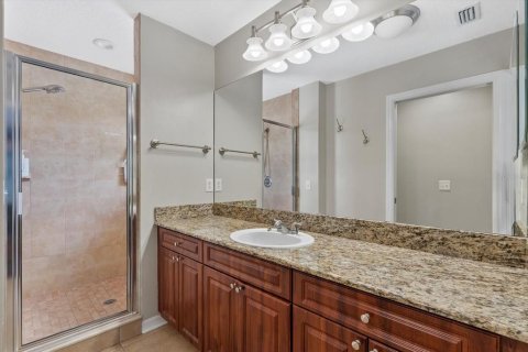 House in Tampa, Florida 2 bedrooms, 130.81 sq.m. № 1781301 - photo 18